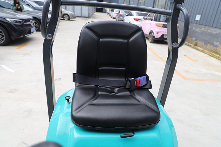 0.8톤 굴삭기 0.8톤 굴삭기