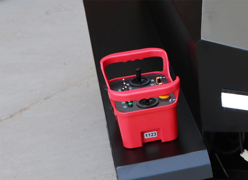 다목적 잔디 깎는 기계.jpg